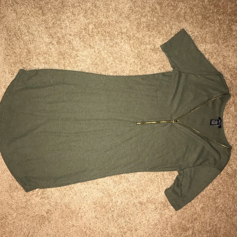 Rue 21 Zipper olive dress